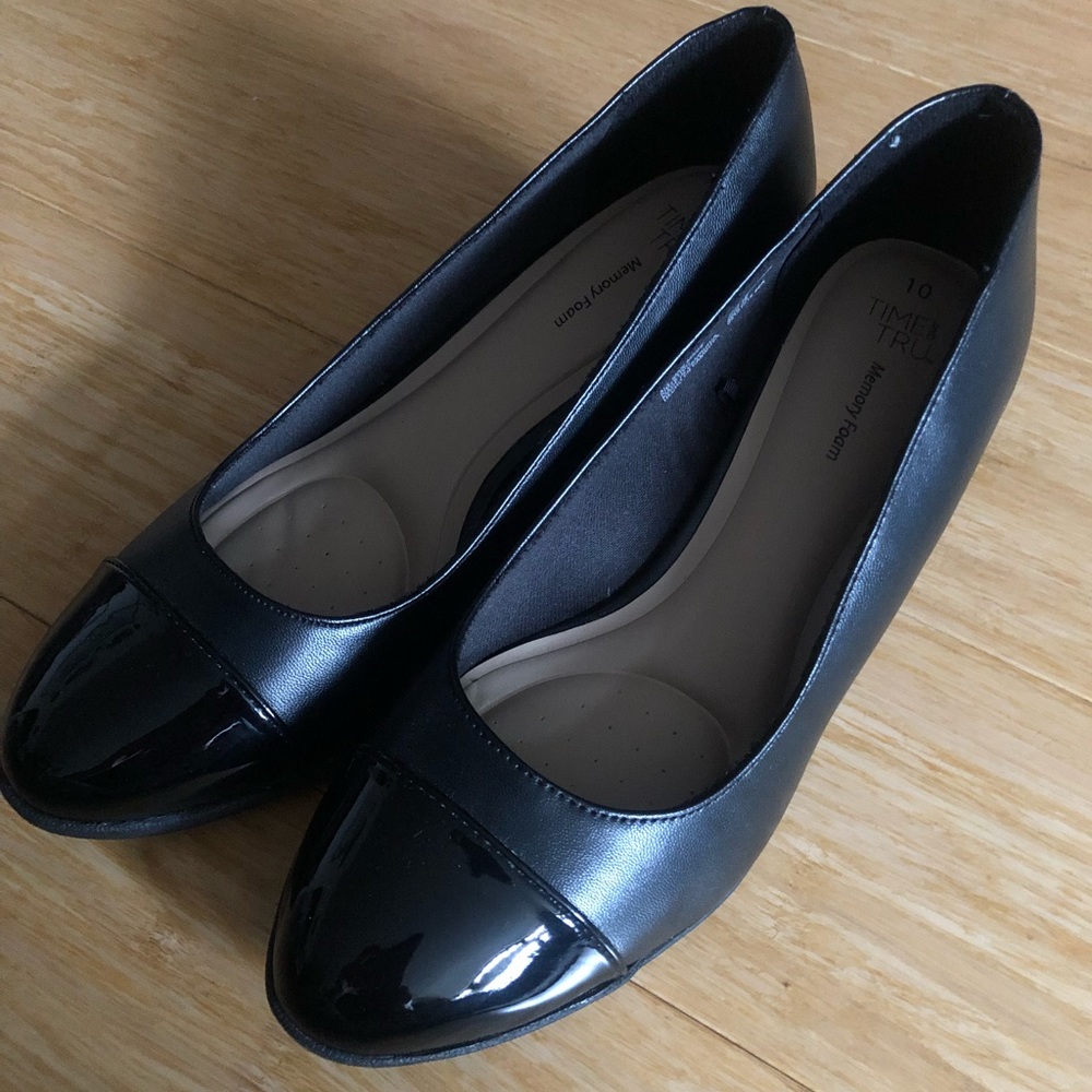 🦇Time and Tru Black Memory Foam Sole Wedge Dress Shoes NWOT